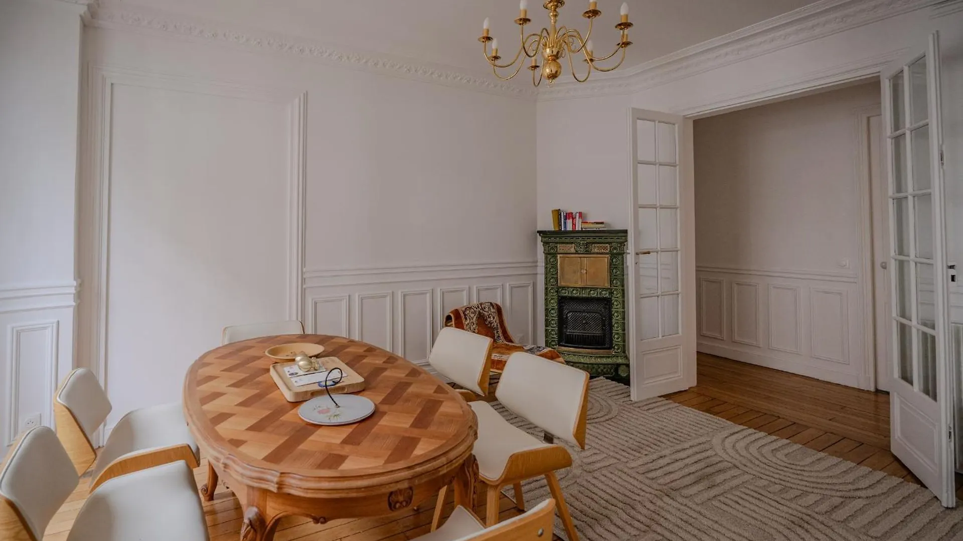 Jouva Paris Apartman 0*,