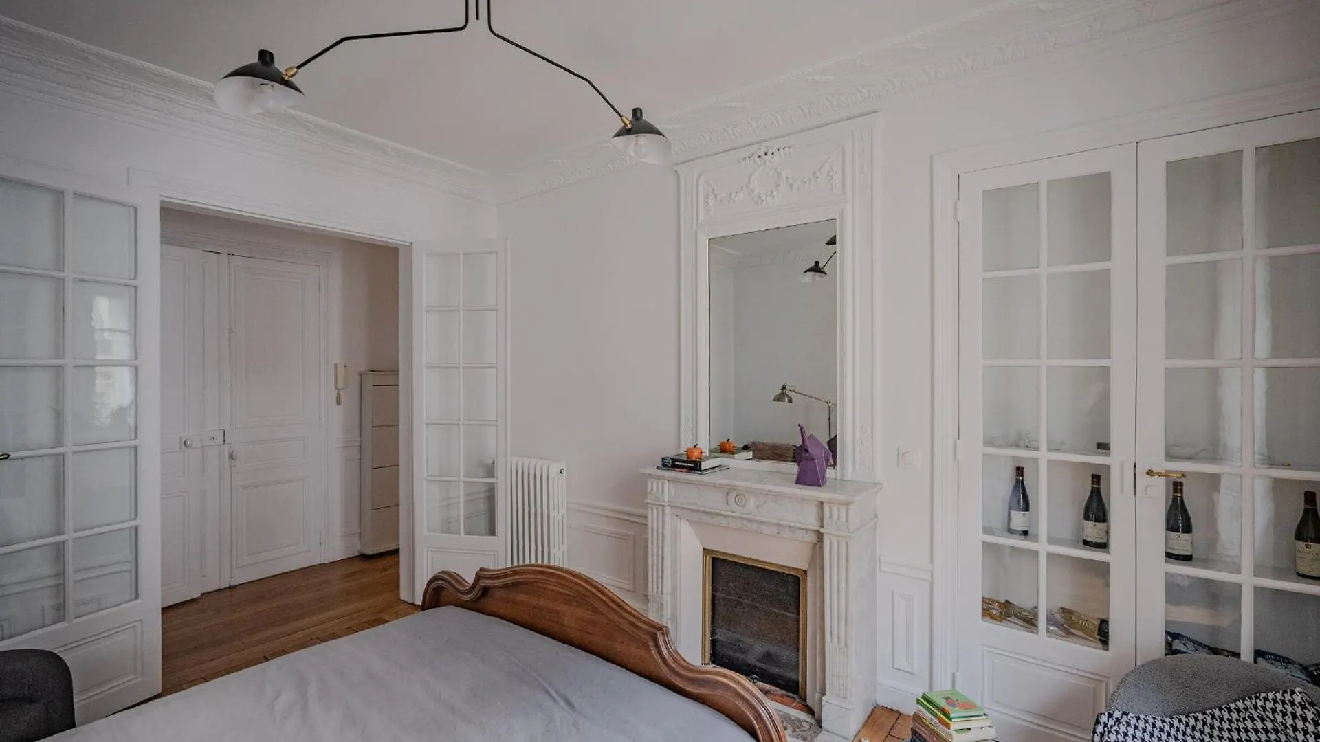 Jouva Paris Apartment