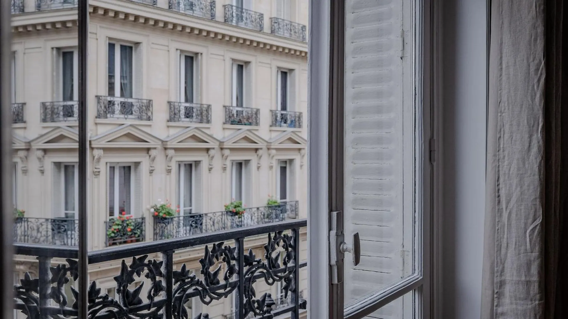 Jouva Paris Apartment 0*,  France