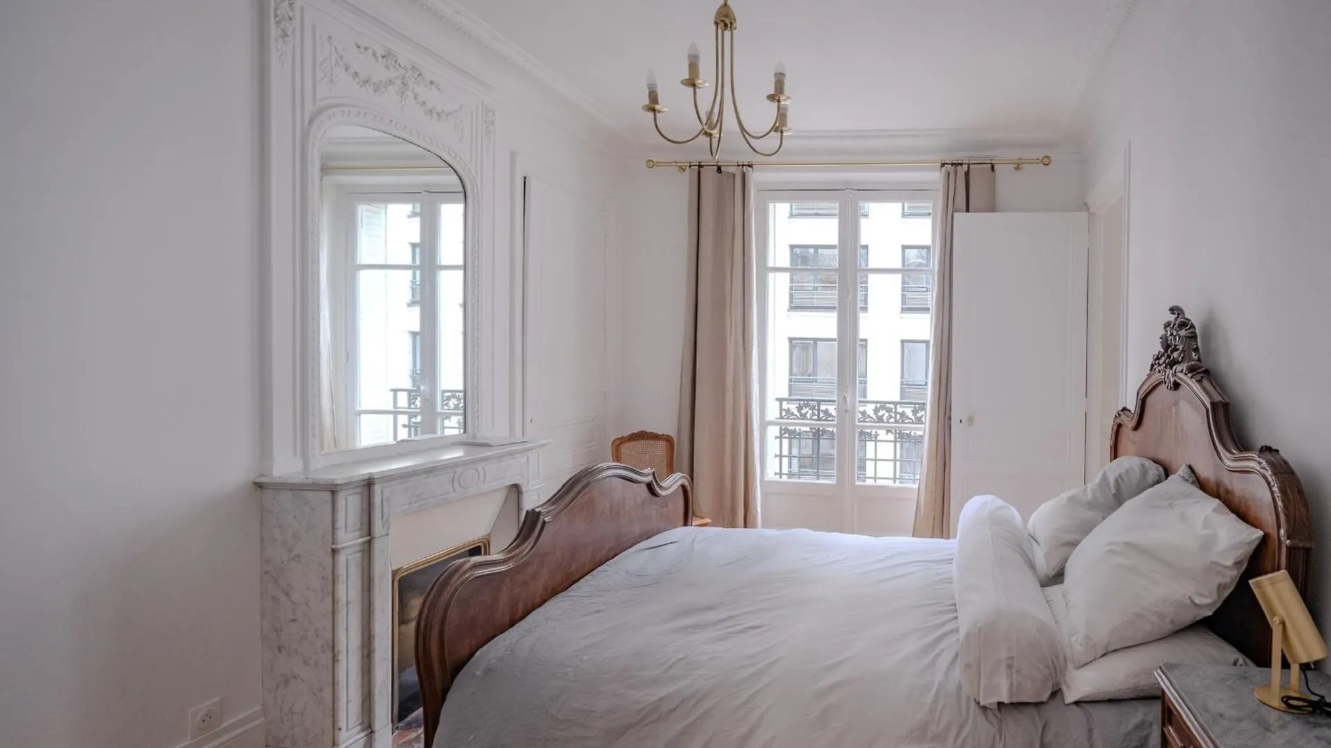 Jouva Paris 아파트